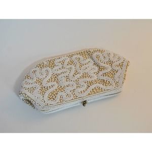 Vintage 1940s white cream tan beaded clutch wallet purse
